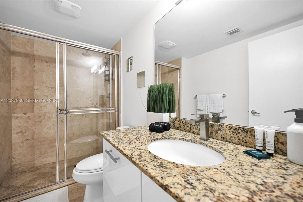 41 SE 5th St , Unit 517, Miami, FL 33131 Photo