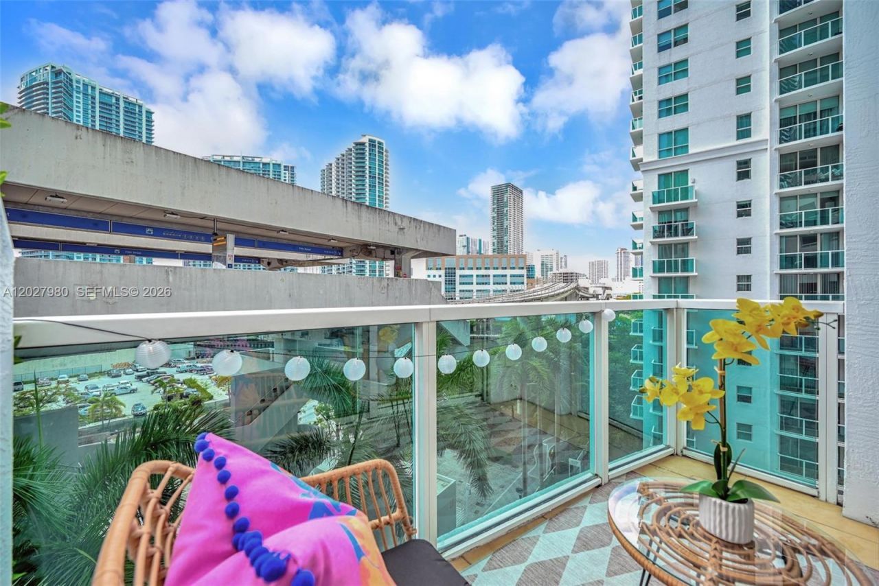 41 SE 5th St , Unit 517, Miami, FL 33131 Photo