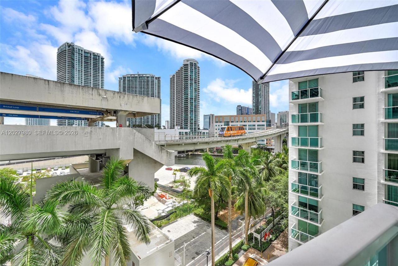 41 SE 5th St , Unit 517, Miami, FL 33131 Photo