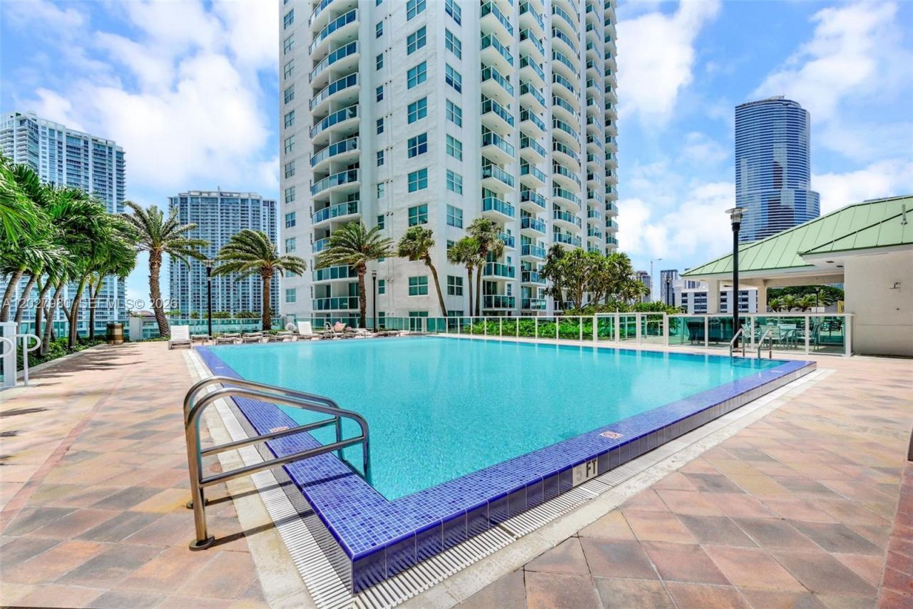 41 SE 5th St , Unit 517, Miami, FL 33131 Photo