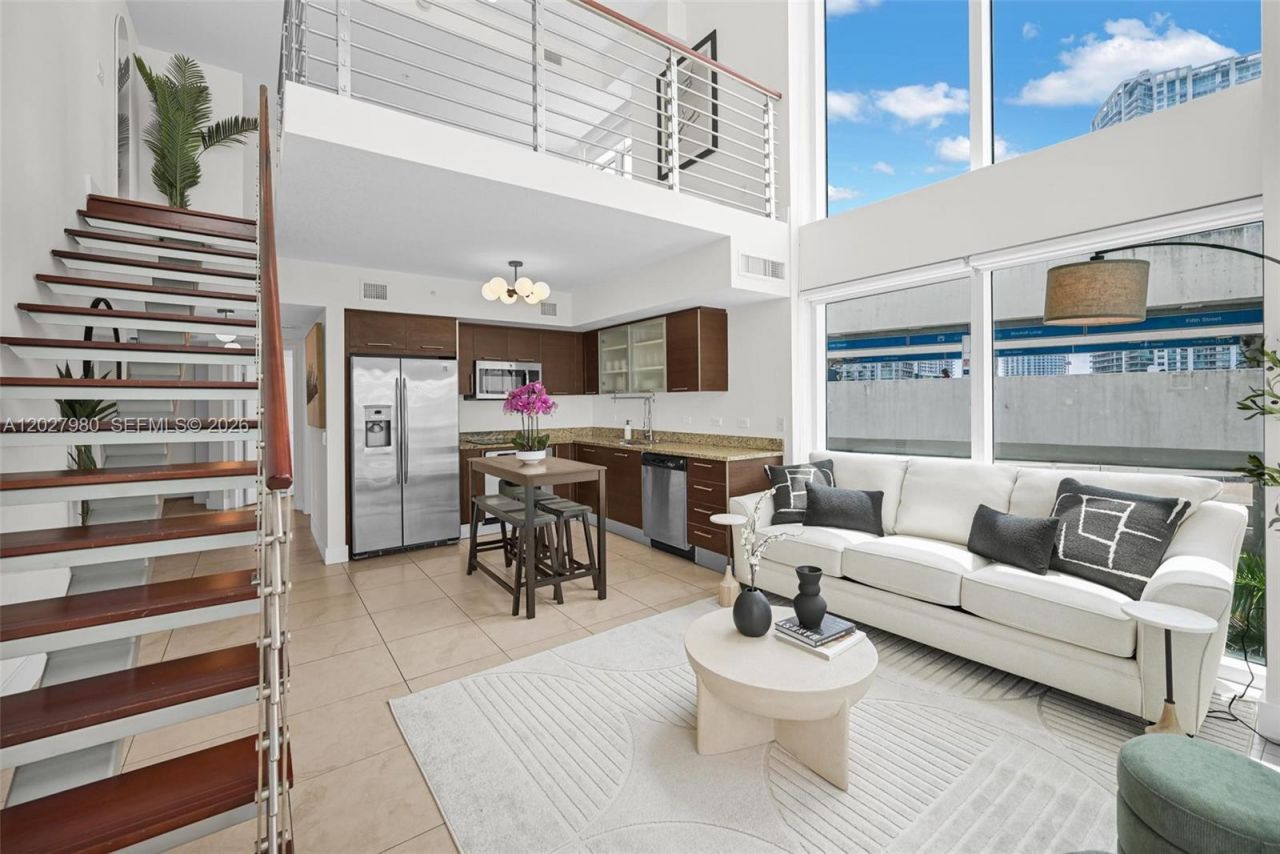 41 SE 5th St , Unit 517, Miami, FL 33131 Photo