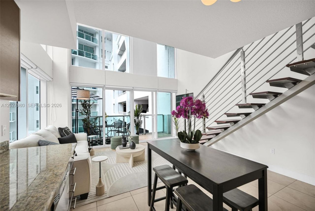 41 SE 5th St , Unit 517, Miami, FL 33131 Photo