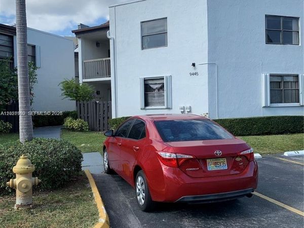9445 Fontainebleau Blvd , Unit 201, Miami, FL 33172