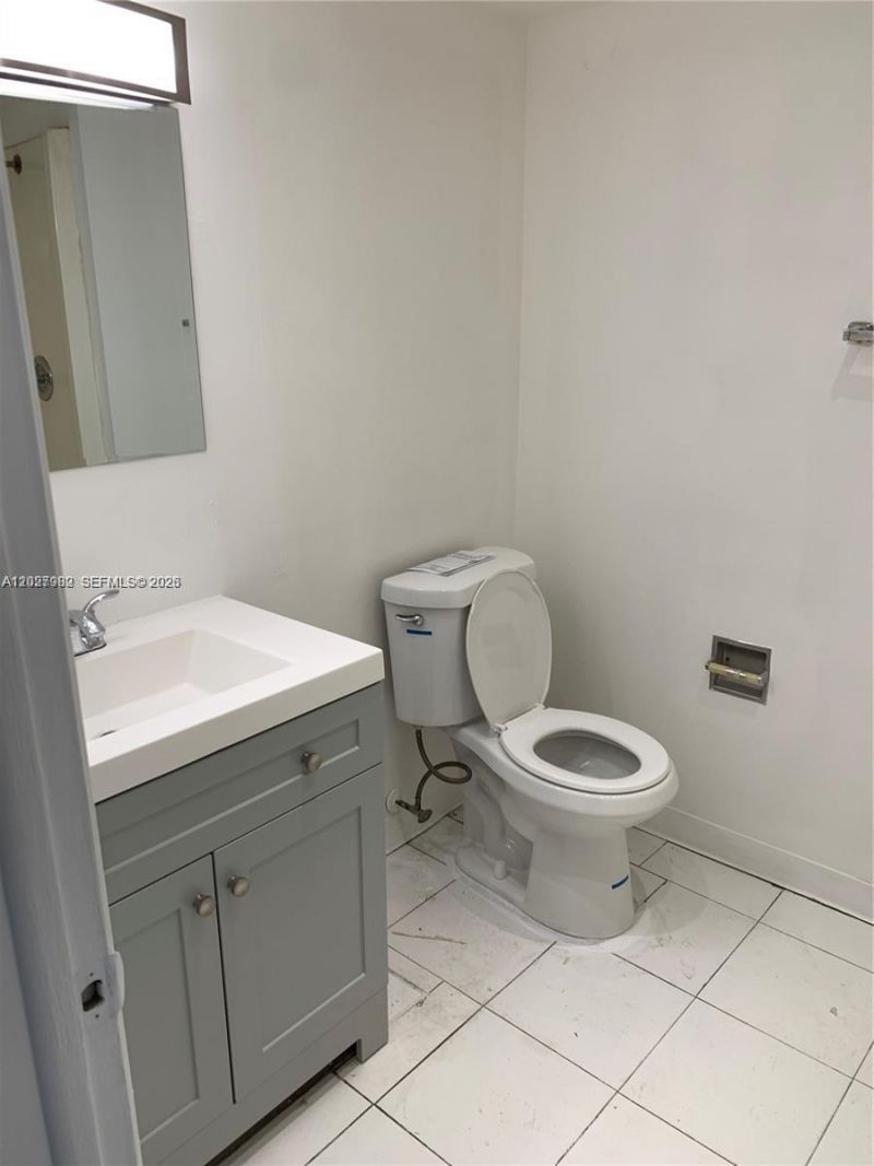 9445 Fontainebleau Blvd , Unit 201, Miami, FL 33172 Photo