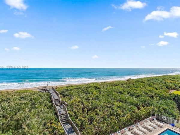 429 NE Tradewind Ln , Unit 305, Hutchinson Island, FL 34996
