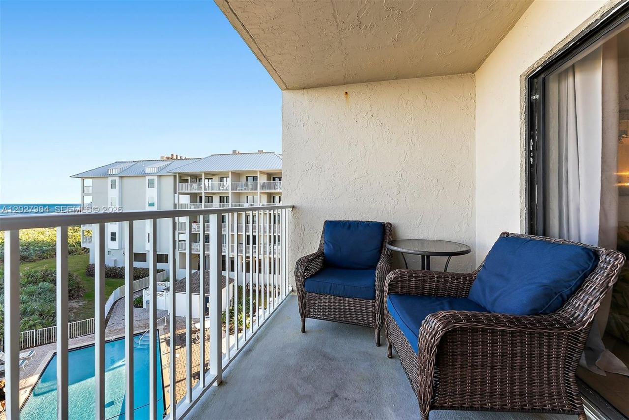429 NE Tradewind Ln, Unit 305, Hutchinson Island, FL 34996 Photo
