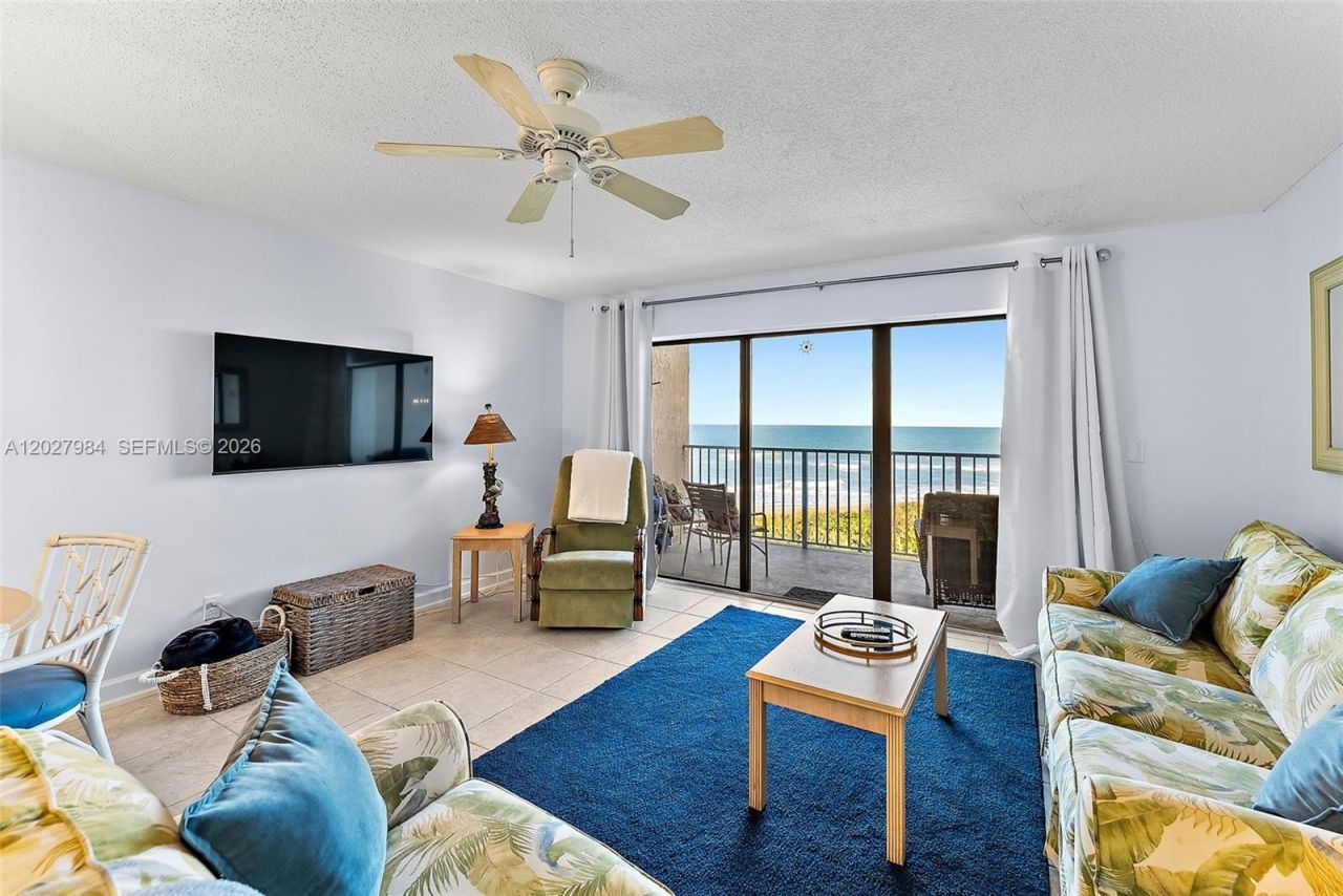 429 NE Tradewind Ln, Unit 305, Hutchinson Island, FL 34996 Photo