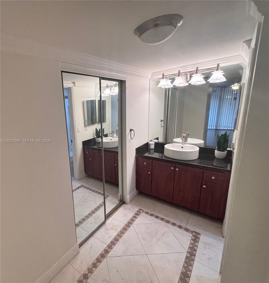 8050 W Mcnab Rd , Unit 212, Tamarac, FL 33321 Photo