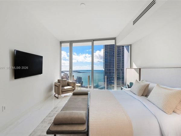 300 Biscayne Boulevard Way, Unit 3905W, Miami, FL 33131