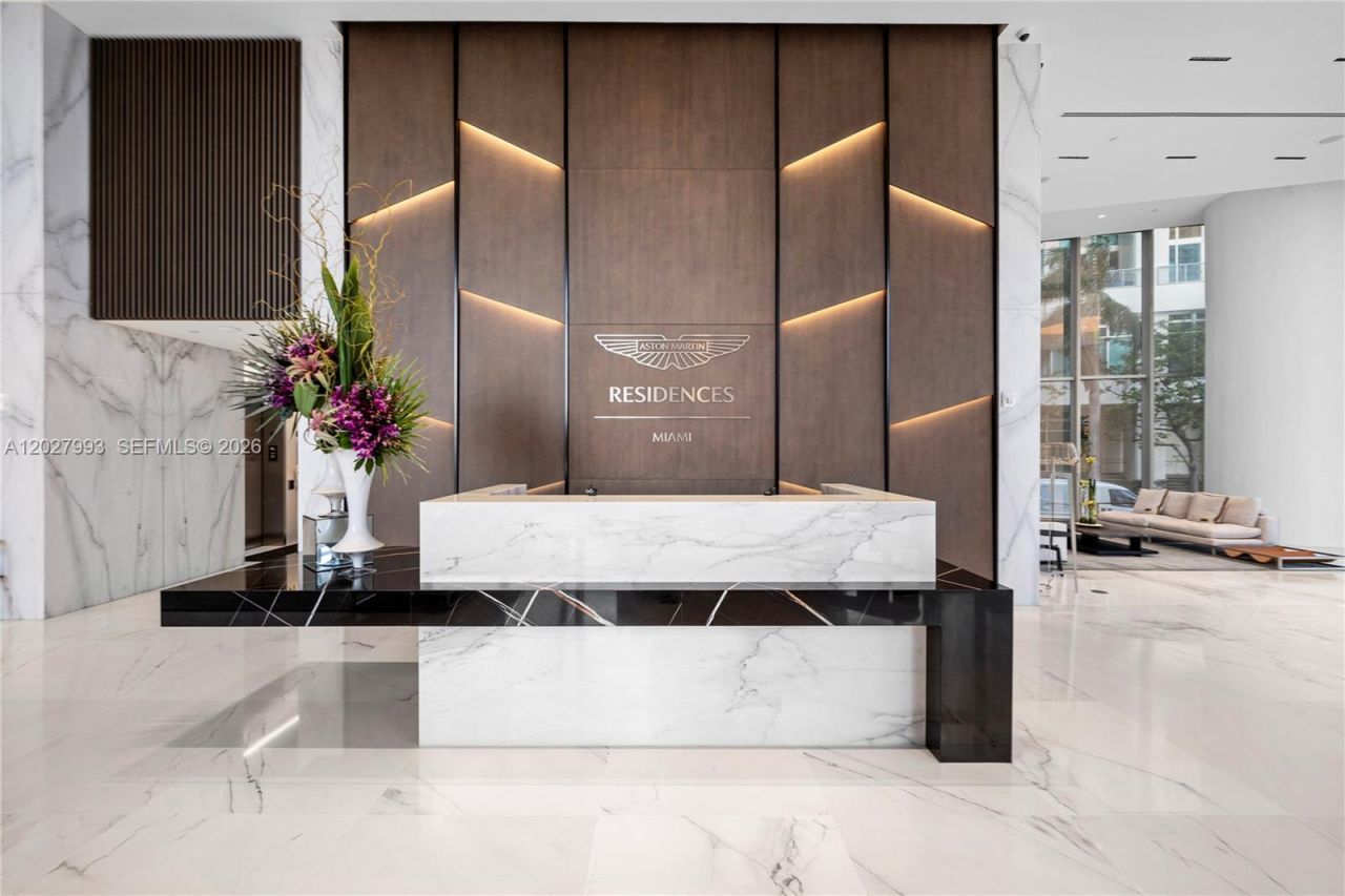 300 Biscayne Boulevard Way, Unit 3905W, Miami, FL 33131 Photo