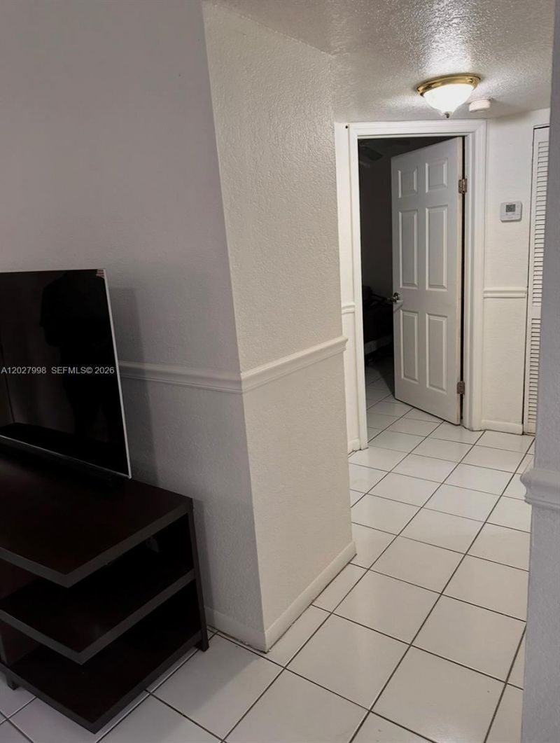 5420 W 21st Ct, Unit 411, Hialeah, FL 33016 Photo