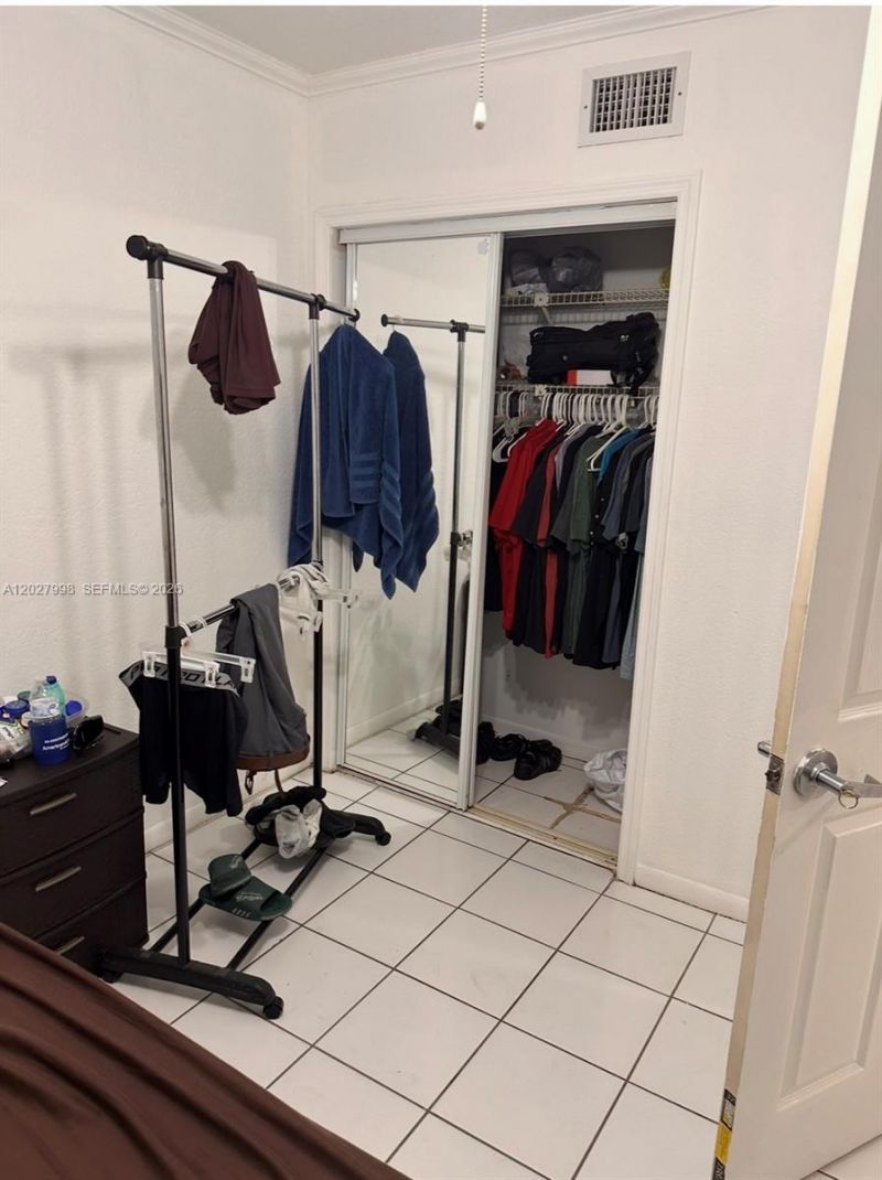 5420 W 21st Ct, Unit 411, Hialeah, FL 33016 Photo