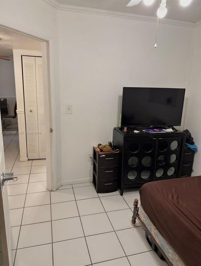 5420 W 21st Ct, Unit 411, Hialeah, FL 33016 Photo