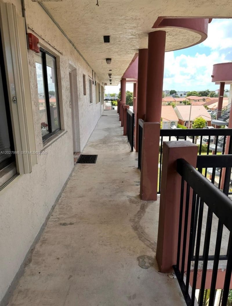 5420 W 21st Ct, Unit 411, Hialeah, FL 33016 Photo