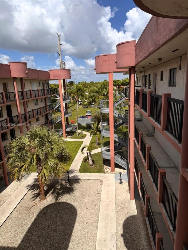 5420 W 21st Ct, Unit 411, Hialeah, FL 33016 Photo