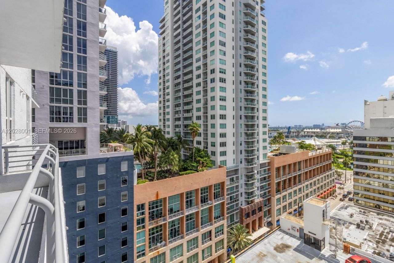 133 NE 2nd Ave, Unit 1402, Miami, FL 33132 Photo