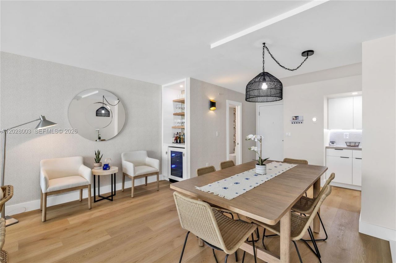 6917 Collins Ave, Unit 1404, Miami Beach, FL 33141 Photo