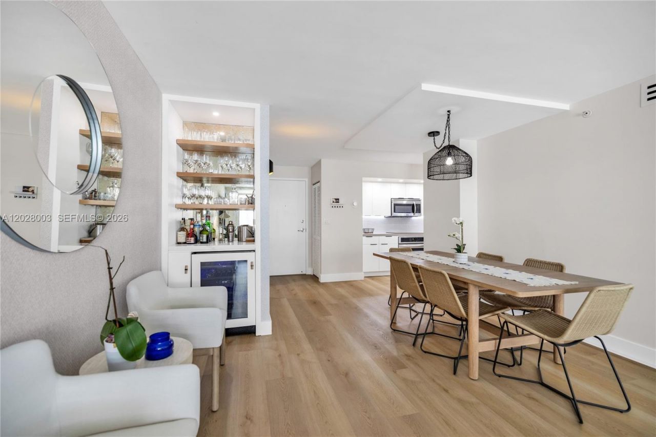 6917 Collins Ave, Unit 1404, Miami Beach, FL 33141 Photo