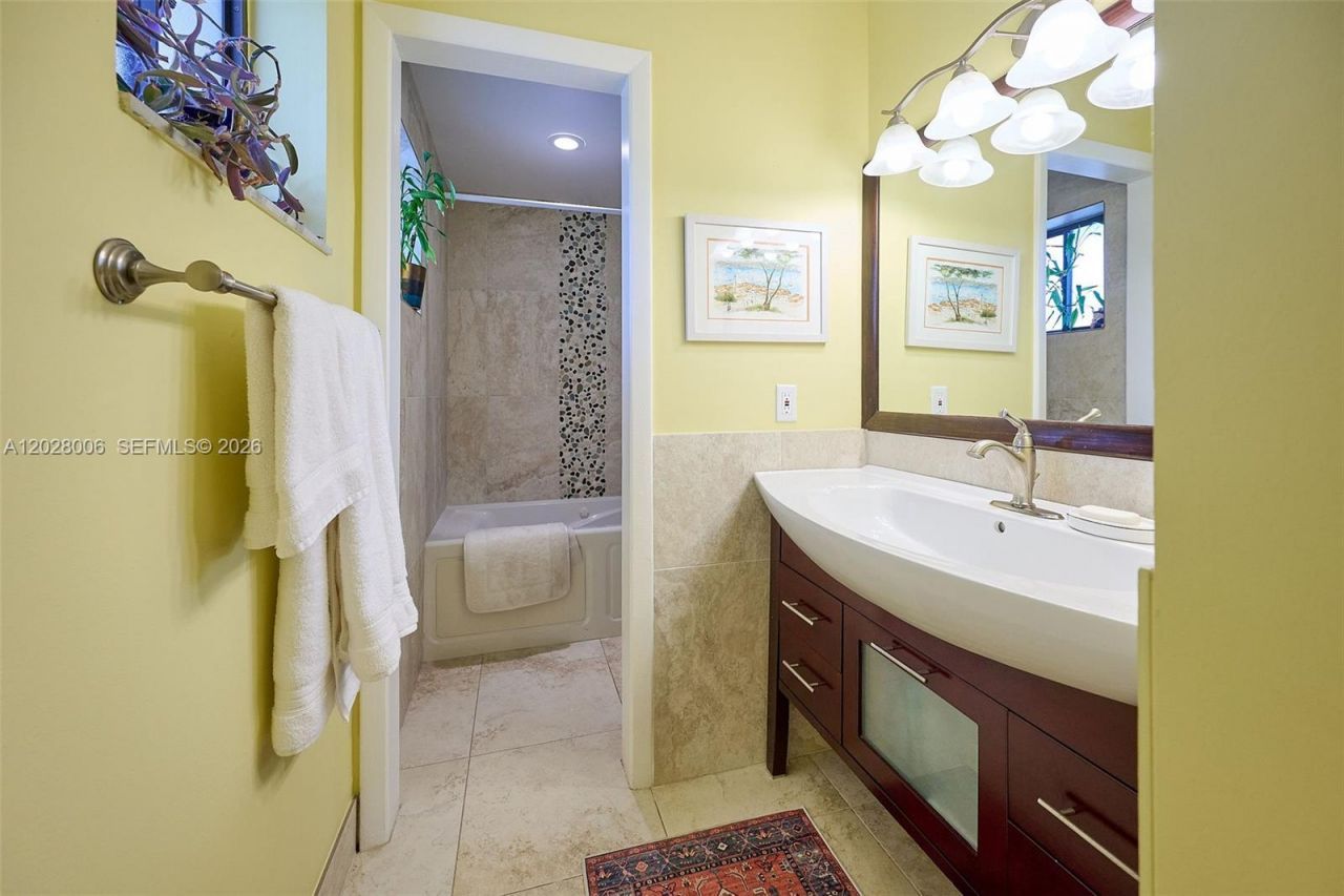 1450 Sheridan St, Unit 13E, Hollywood, FL 33020 Photo