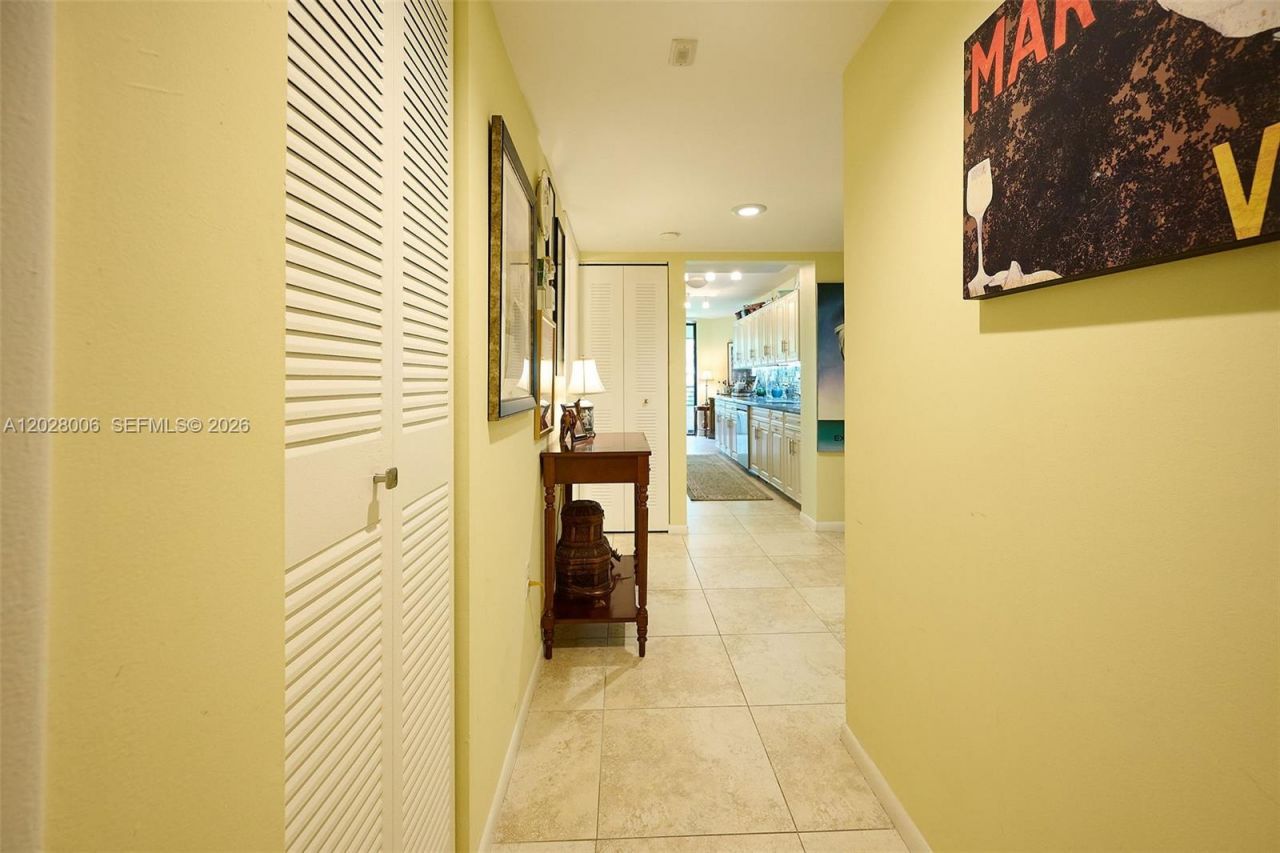 1450 Sheridan St, Unit 13E, Hollywood, FL 33020 Photo