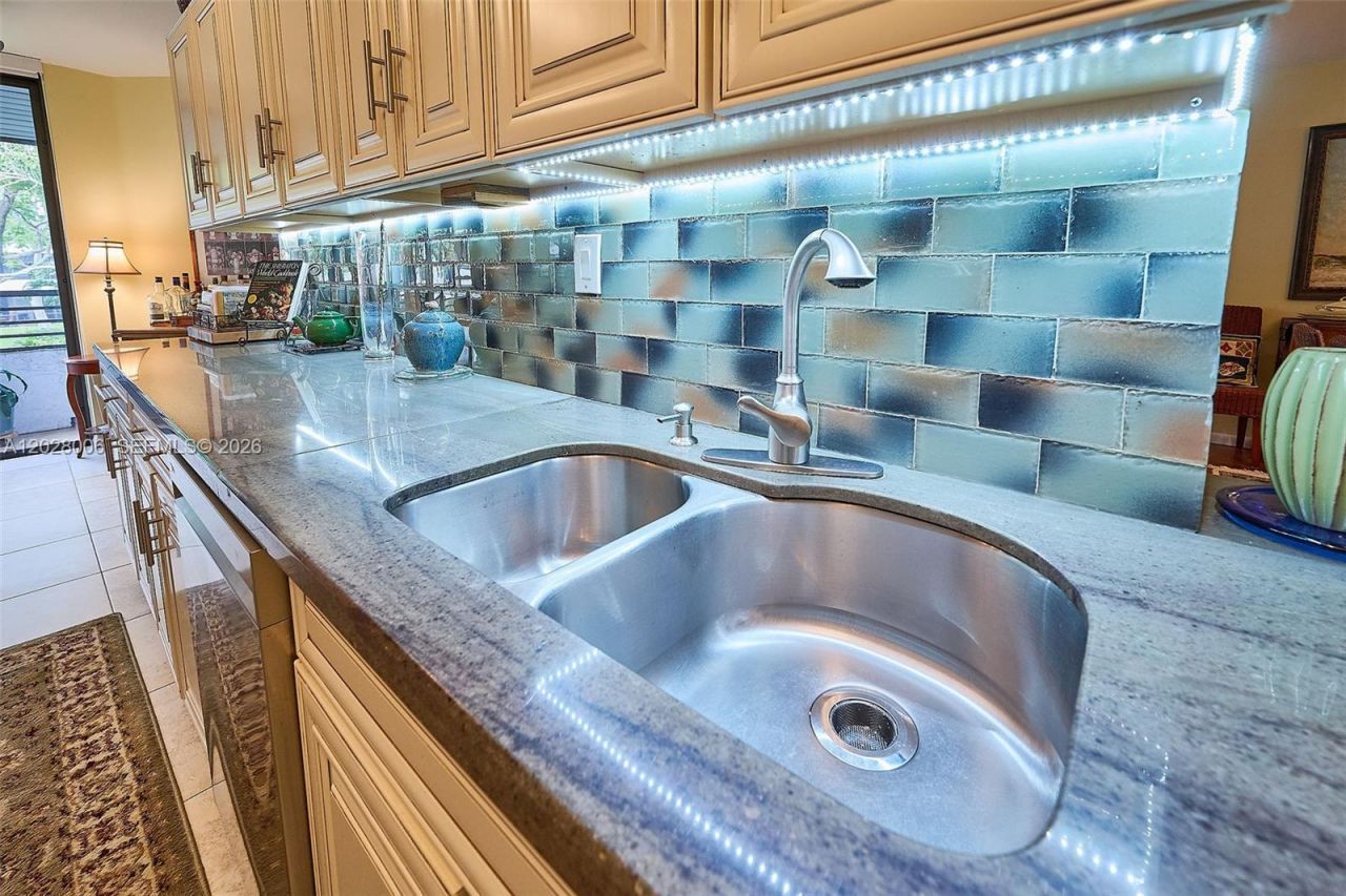 1450 Sheridan St, Unit 13E, Hollywood, FL 33020 Photo