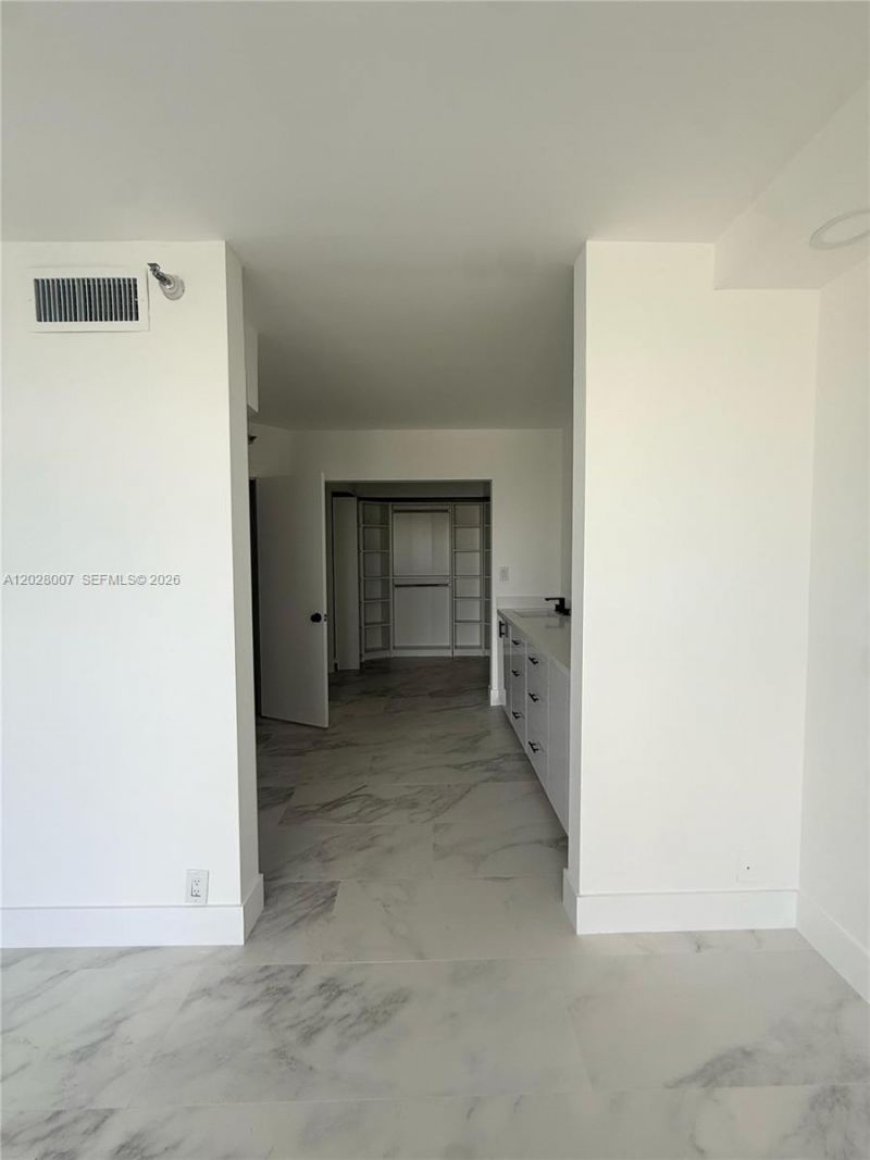 19101 NE 36th Ct , Unit 1005, Aventura, FL 33180 Photo