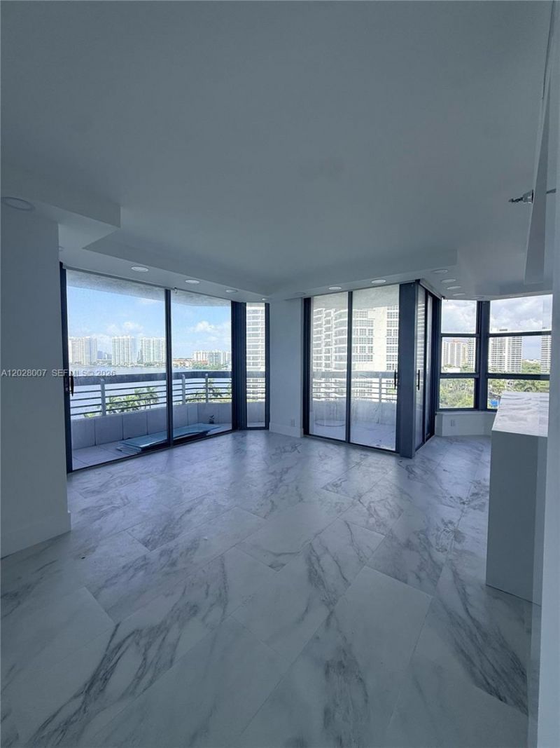 19101 NE 36th Ct , Unit 1005, Aventura, FL 33180 Photo