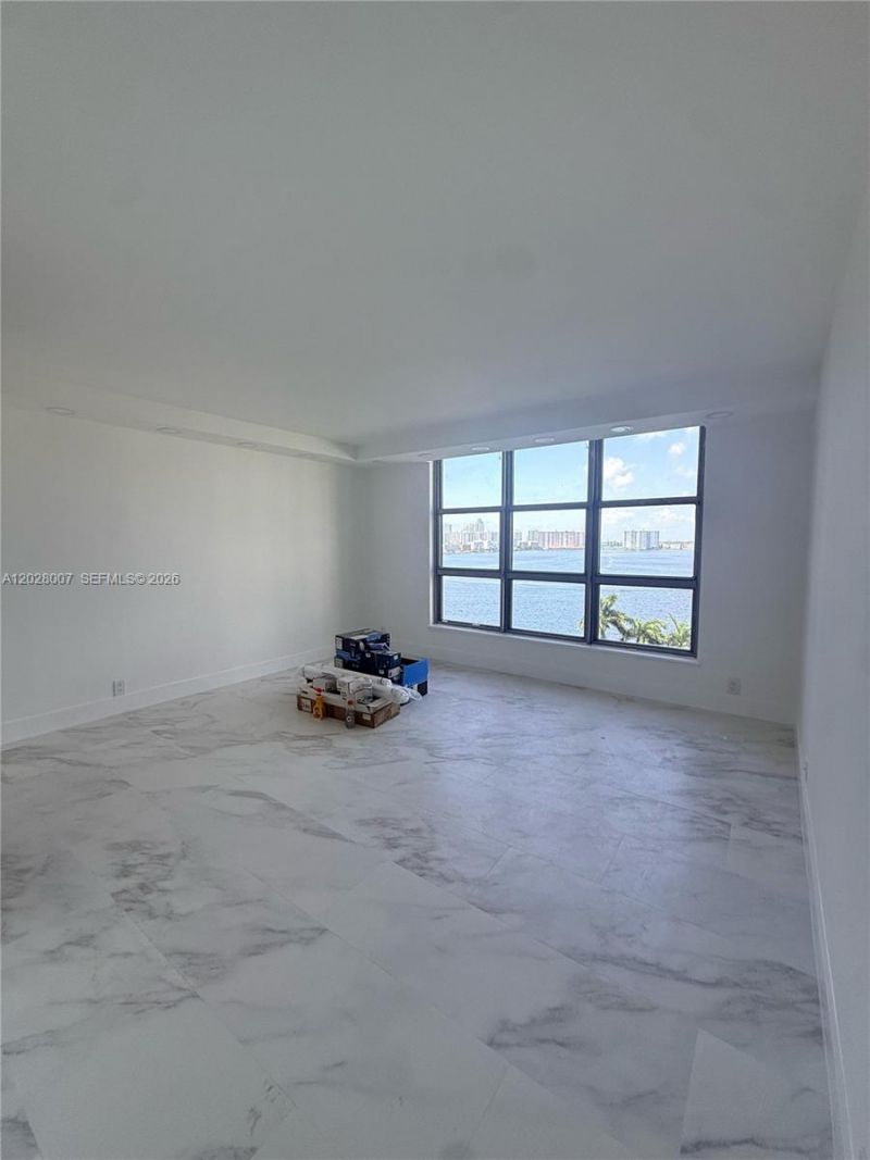19101 NE 36th Ct , Unit 1005, Aventura, FL 33180 Photo