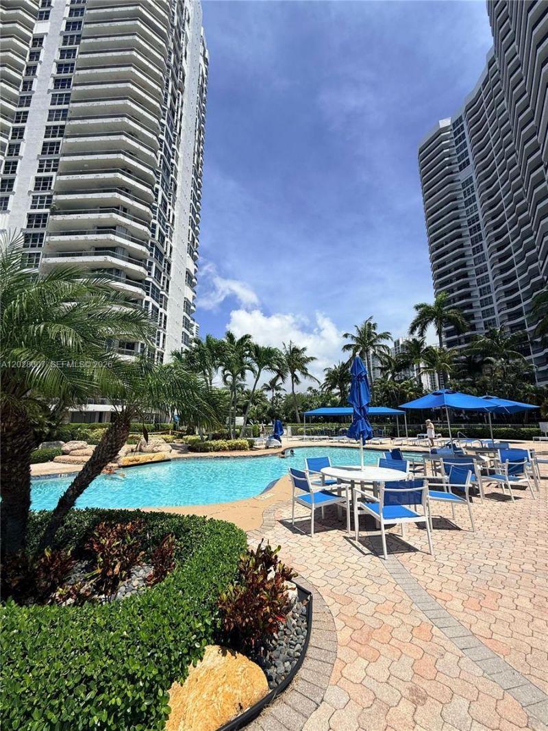 19101 NE 36th Ct , Unit 1005, Aventura, FL 33180 Photo
