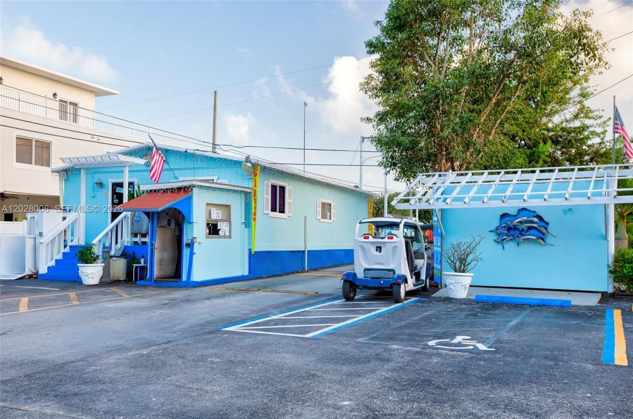 325 Calusa Street , Key Largo, FL 33037 Photo