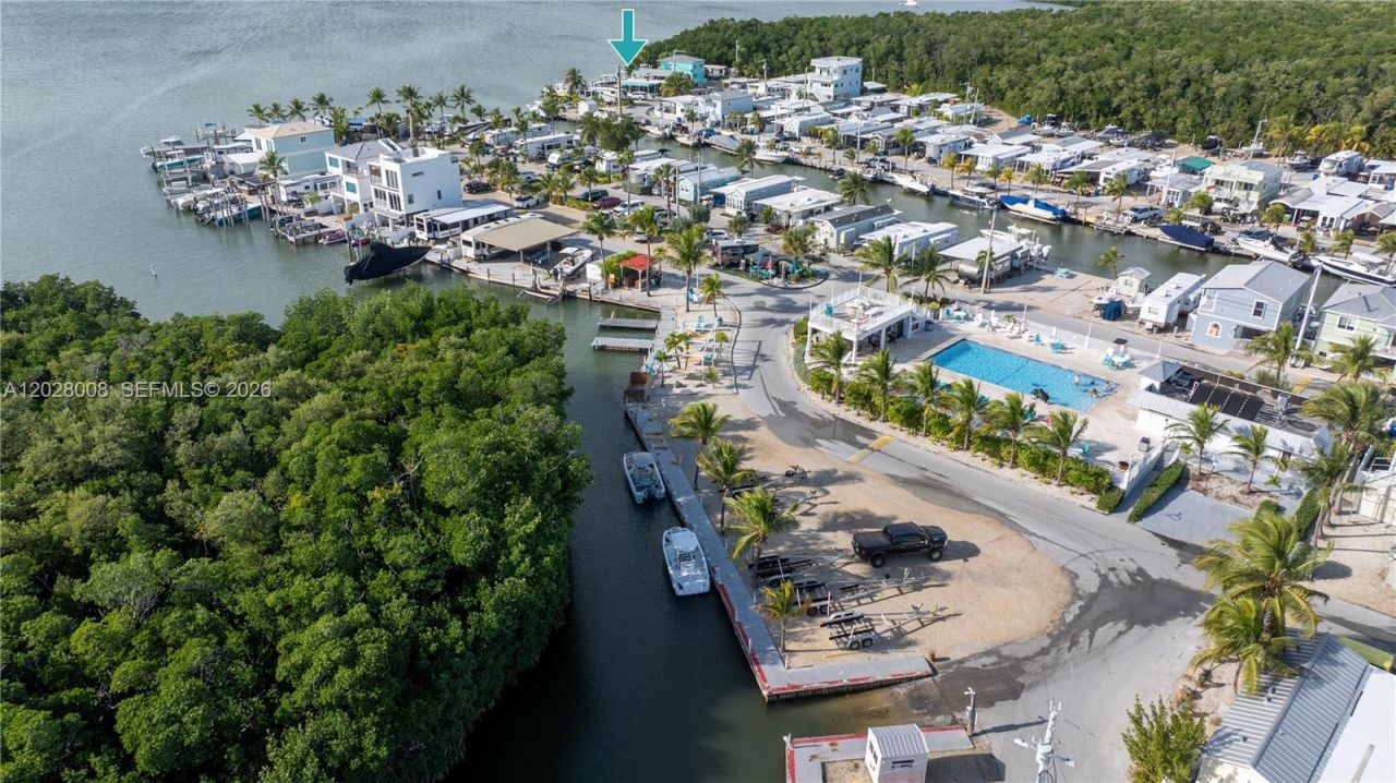 325 Calusa Street , Key Largo, FL 33037 Photo