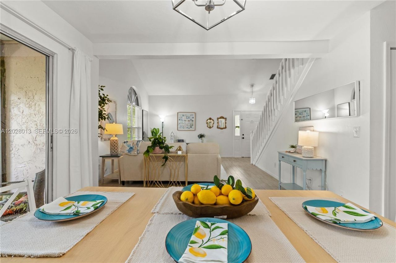 940 Augusta , Unit 937, Naples, FL 34113 Photo