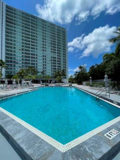 100 Bayview Dr, Unit 1623, Sunny Isles Beach, FL 33160 Photo