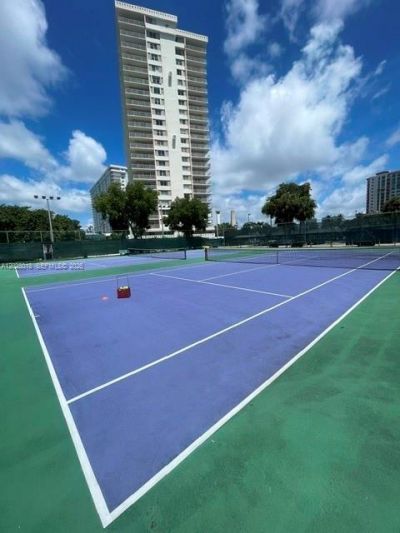 100 Bayview Dr, Unit 1623, Sunny Isles Beach, FL 33160 Photo