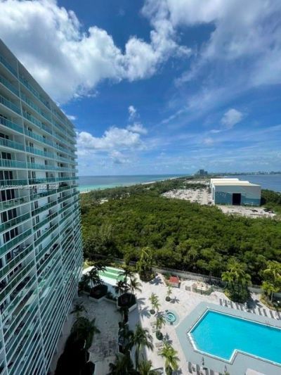 100 Bayview Dr, Unit 1623, Sunny Isles Beach, FL 33160 Photo