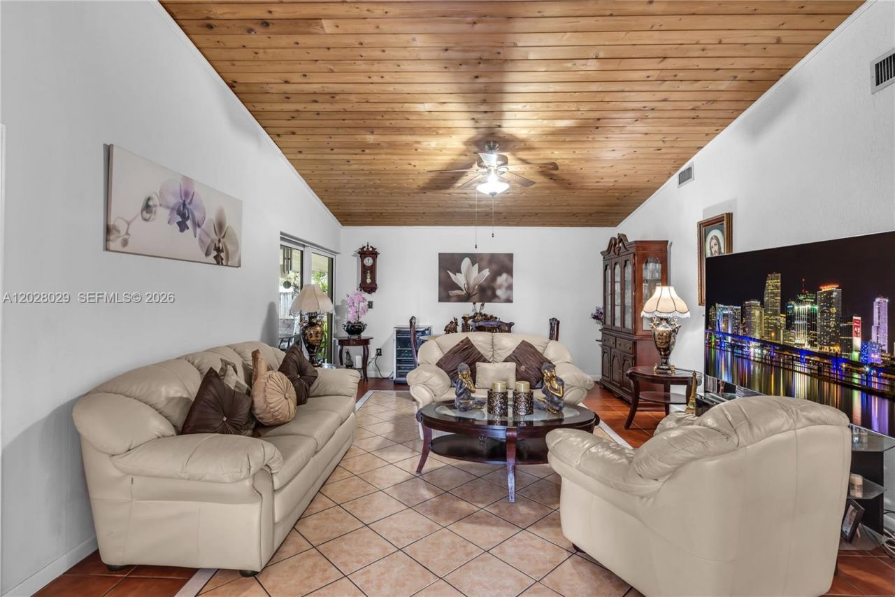 25701 SW 133rd Ct , Homestead, FL 33032 Photo