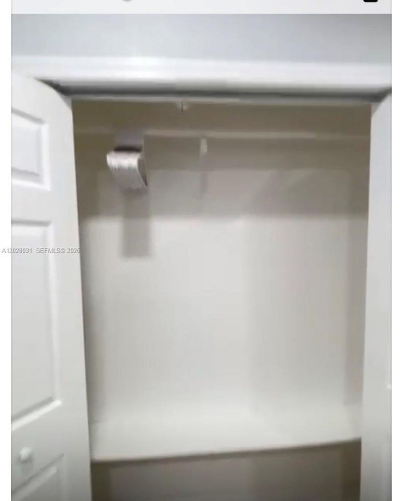 570 W 46th Pl , Unit B, Hialeah, FL 33012 Photo
