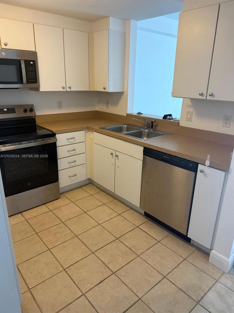 1250 S Miami Ave , Unit 1412, Miami, FL 33130 Photo