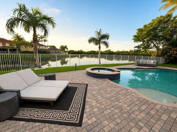 1088 Skylark Dr , Weston, FL 33327
