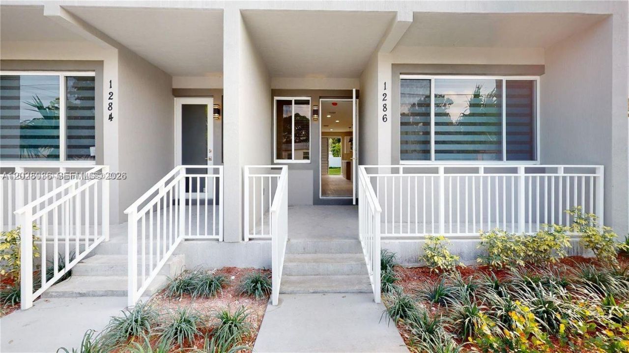 1284 NE 111th St , Unit 1284, Miami, FL 33161 Photo