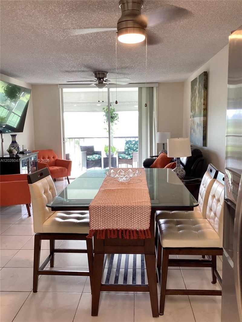 8900 Washington Blvd , Unit 415, Pembroke Pines, FL 33025 Photo