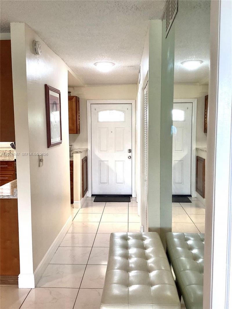 8900 Washington Blvd , Unit 415, Pembroke Pines, FL 33025 Photo