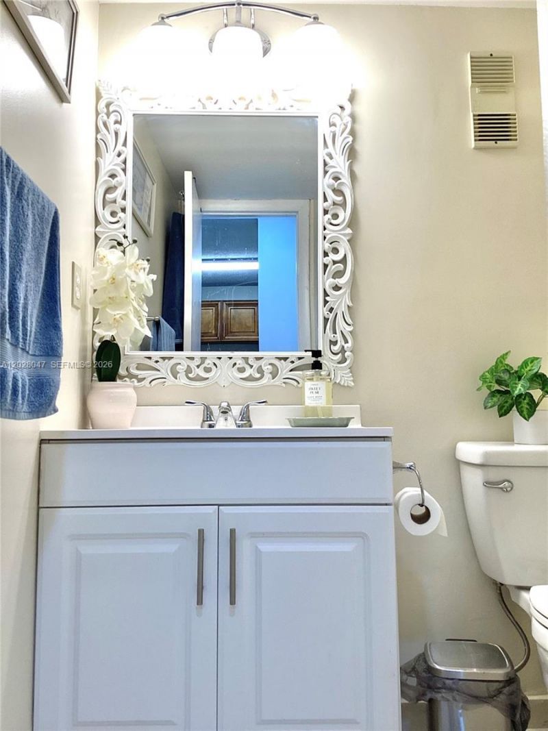 8900 Washington Blvd , Unit 415, Pembroke Pines, FL 33025 Photo