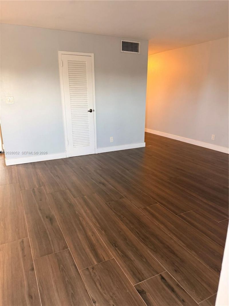 2200 E Hallandale Beach Blvd , Unit 303, Hallandale Beach, FL 33009 Photo