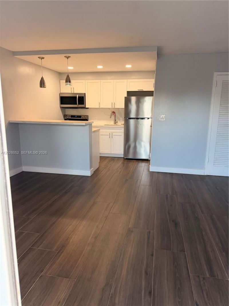 2200 E Hallandale Beach Blvd , Unit 303, Hallandale Beach, FL 33009 Photo