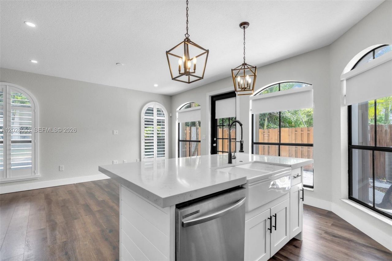10276 NW 30th Ter , Doral, FL 33172 Photo