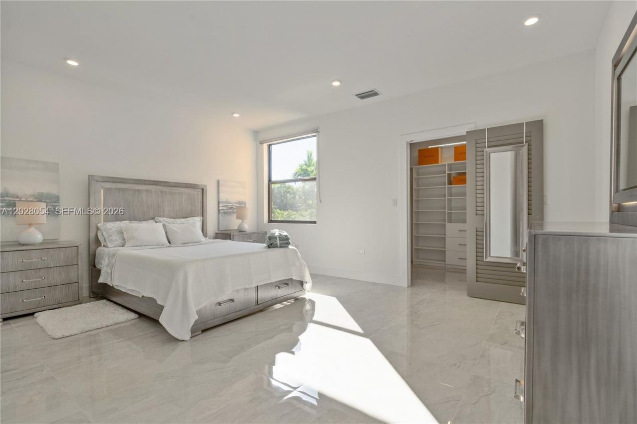 2887 SW 33rd Ave, Miami, FL 33133 Photo