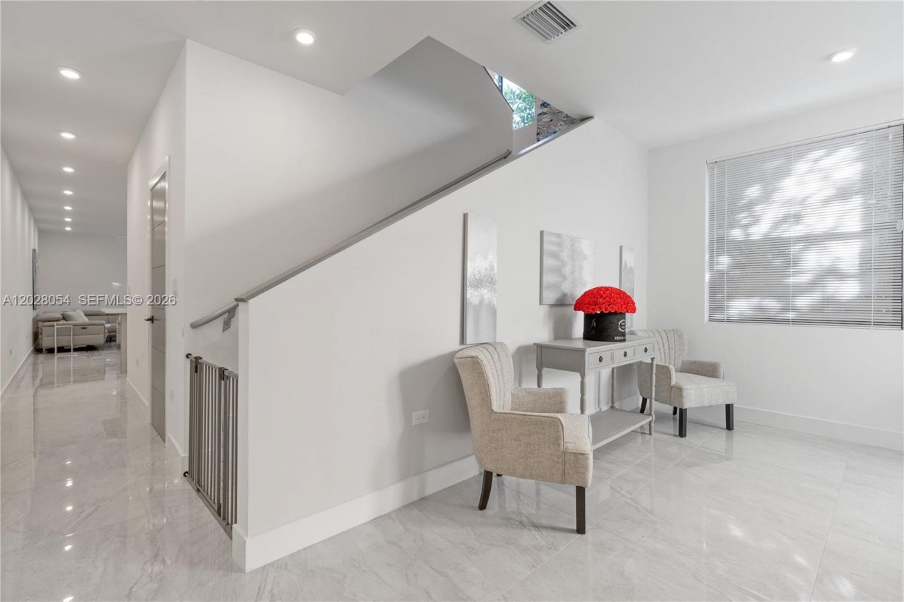 2887 SW 33rd Ave, Miami, FL 33133 Photo