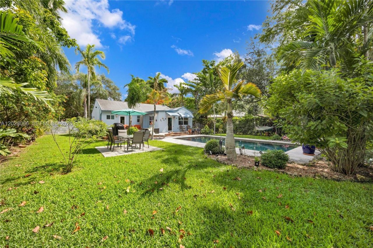 5825 SW 46th Ter , Miami, FL 33155 Photo