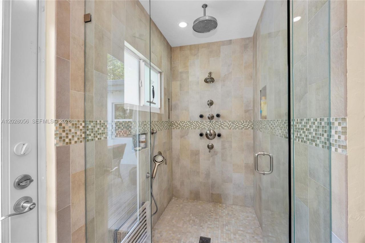 5825 SW 46th Ter , Miami, FL 33155 Photo